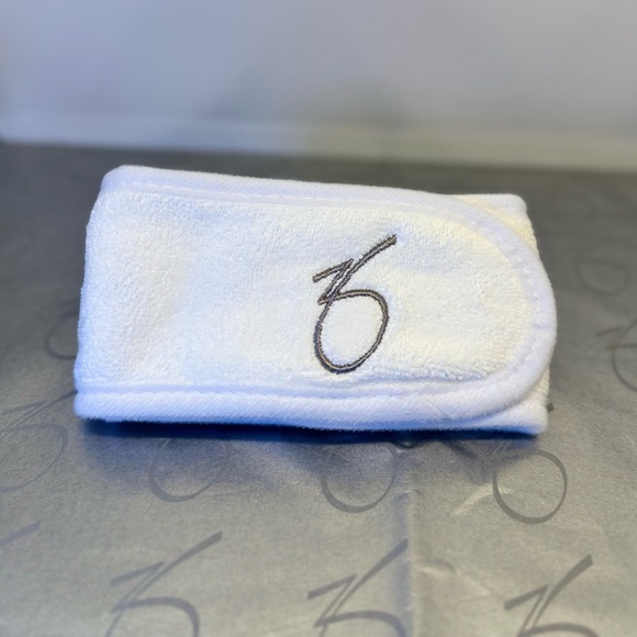 ZO Skin Health Growth Factor Serum NEW + free bonus bundle - Picture 8 of 15